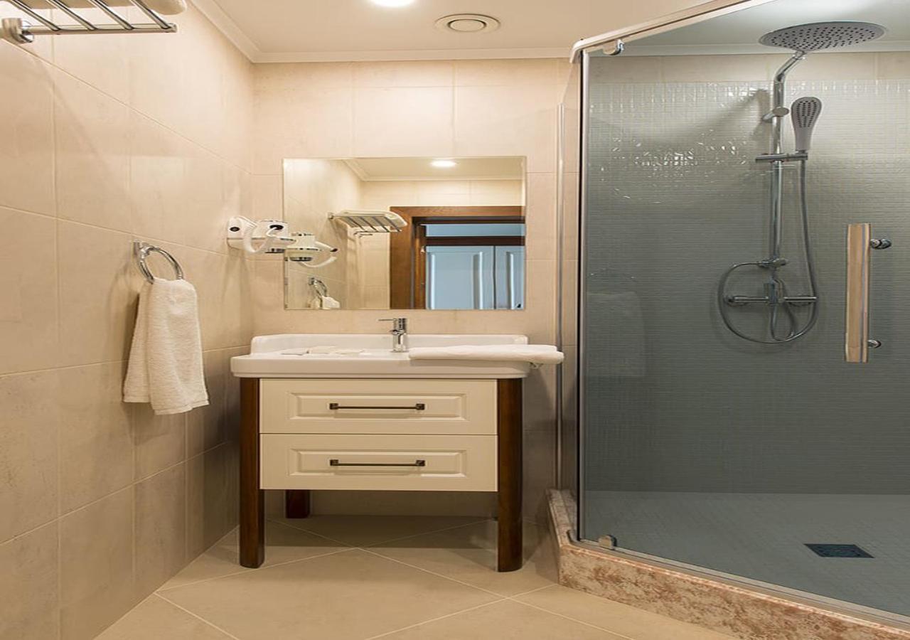 Boutique Hotel Kaspi Temirtau Extérieur photo